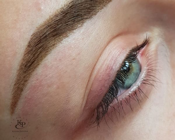 Пудровое напыление бровей. Коррекция формы бровей