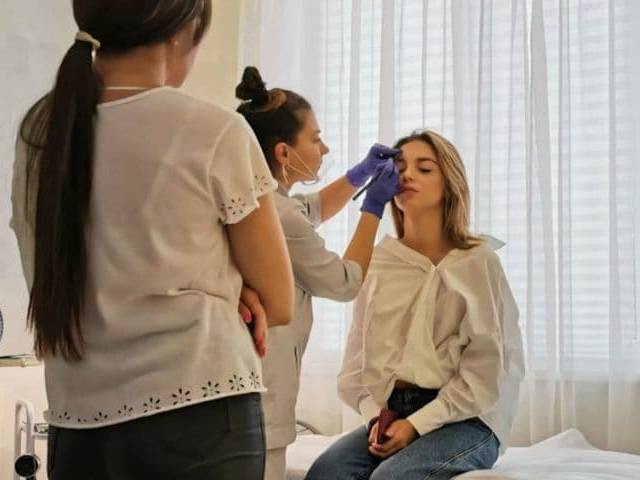 Микроблейдинг бровей фото до и после